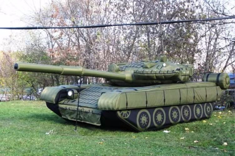 东方军用充气坦克
